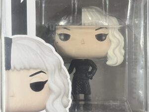 Funko POP! #1038 Disney Cruella (making art)